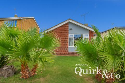 Aalten Avenue, Canvey Island, Essex, SS8 1 bed detached bungalow for sale