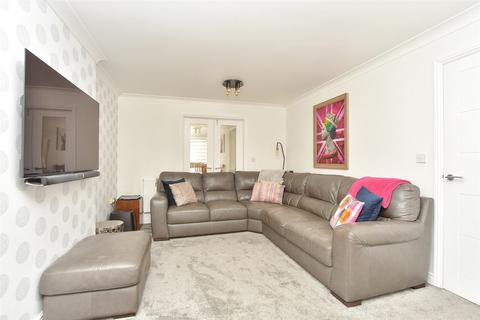 Lorimar Court, Sittingbourne, Kent 4 bed detached house for sale