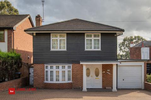 Traps Hill, Loughton, IG10 4 bed detached house for sale