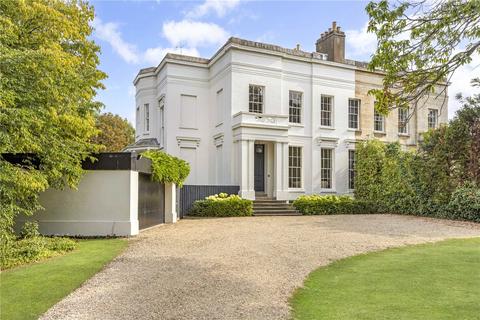 The Park, Gloucestershire GL50 7 bed semi