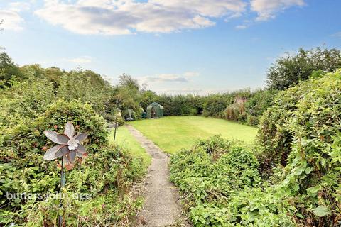 London Road, Sandbach 3 bed detached house for sale
