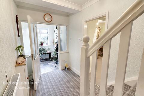 London Road, Sandbach 3 bed detached house for sale
