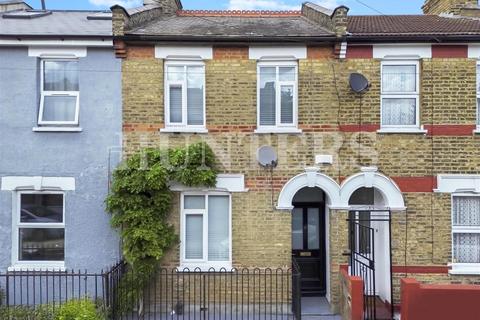 Baronet Grove, London, N17 2 bed house for sale