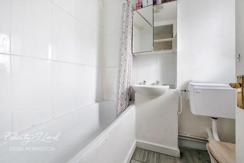 Sandbrook Road, London 1 bed flat for sale