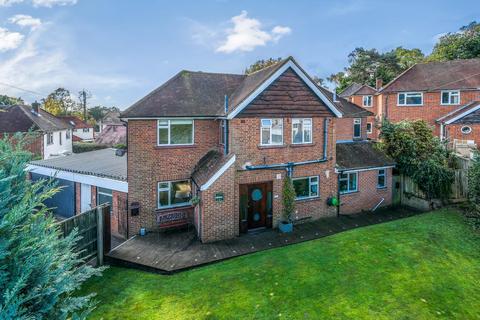 Mulgrave Road, Frimley, Camberley GU16 5 bed detached house for sale