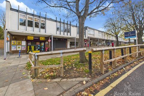 Cheveley Park Shopping Centre, Durham... 2 bed apartment for sale