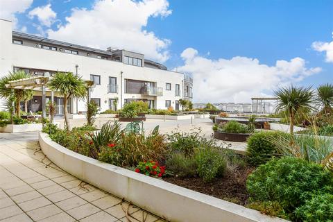 The Waterfront, Worthing, West Sussex 2 bed apartment for sale