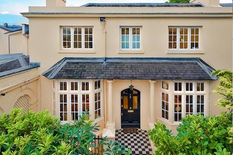 Regents Park NW1 3 bed house for sale