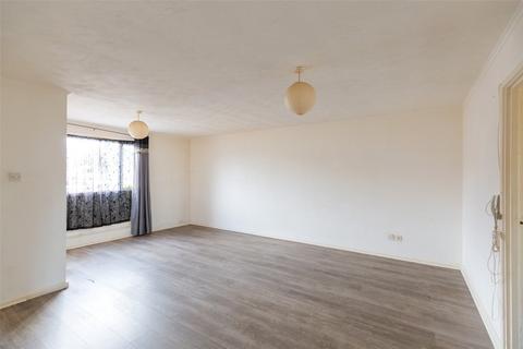 Southmead Road, Southmead, Bristol, BS10 2 bed apartment for sale