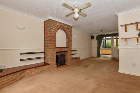 Claygate, Shepway, Kent 3 bed terraced house for sale