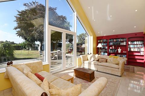 Hollesley, Near Woodbridge, Suffolk 5 bed detached house for sale