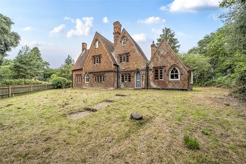 Wisley Lane, Wisley, Surrey, GU23 6 bed detached house for sale