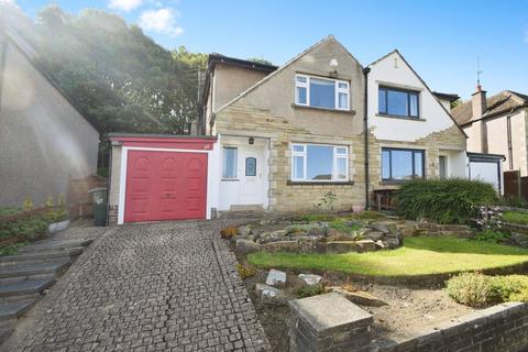 Avondale Road, Bradford BD18 3 bed semi