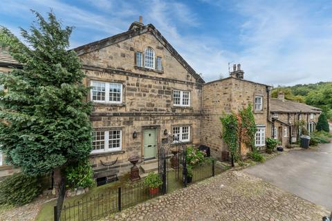 Main Street, Pool In Wharfedale LS21 4 bed terraced house for sale