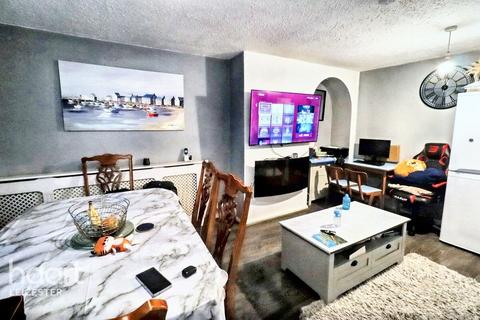 Sturdee Road, Leicester 3 bed terraced house for sale