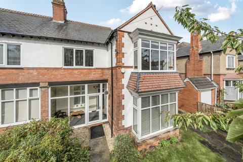 Augusta Street, Grimsby... 3 bed semi