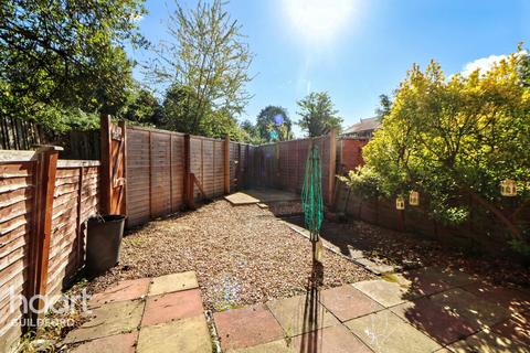 Queens Road, Guildford 1 bed apartment for sale