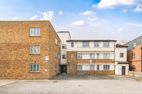 Commonside West, Mitcham CR4 1 bed apartment for sale