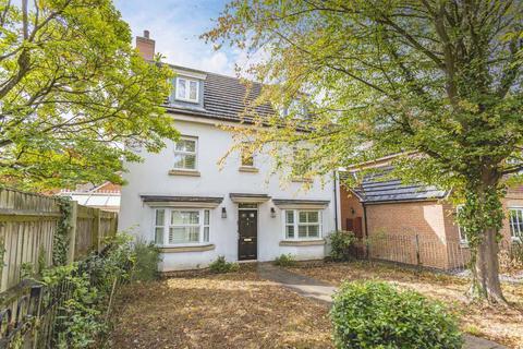 Church Lane, Slough SL3 6 bed detached house for sale