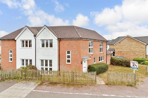 Farmers Way, Ashford TN23 4 bed semi