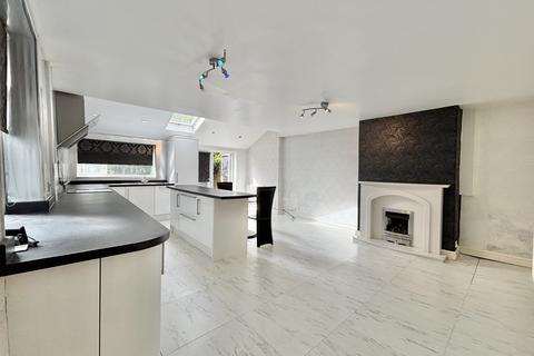 Banbury Avenue, Bispham FY2 3 bed semi