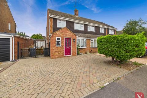 Torquay Drive, Luton LU4 3 bed semi