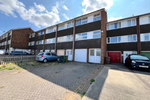 Swasedale Road, Luton, Bedfordshire... 3 bed townhouse for sale