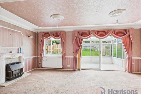 Wheatsheaf Close... 3 bed semi