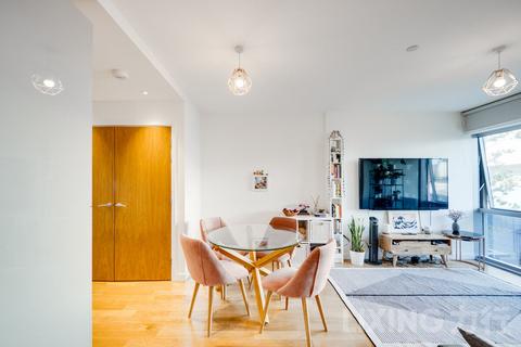 Cutter Lane, Greenwich, SE10 0YB 2 bed apartment for sale