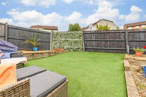 Winchelsea Road, Walderslade... 3 bed semi