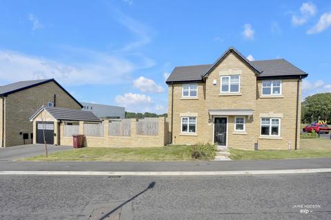 Gaskell Drive, Burnley BB12 4 bed detached house for sale