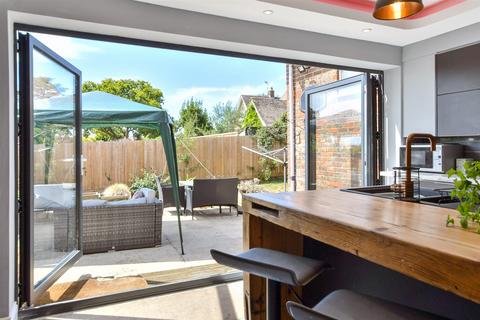Mill Lane, Worthing BN13 3 bed detached bungalow for sale