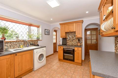 Cayser Drive, Kingswood, Maidstone, Kent 3 bed semi