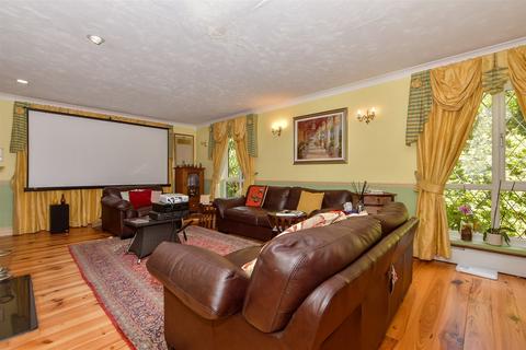 Nackington Road, Canterbury, Kent 5 bed detached house for sale