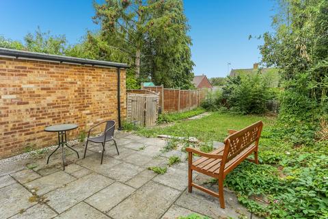 Garbett Road, Winchester SO23 2 bed ground floor flat for sale