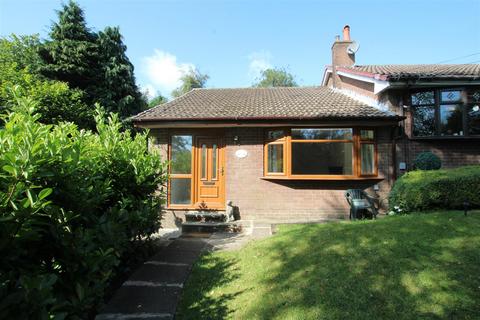 Ainsworth Avenue, Bolton BL6 2 bed bungalow for sale
