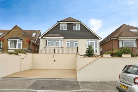 Broom Hill Road, Rochester ME2 5 bed detached house for sale