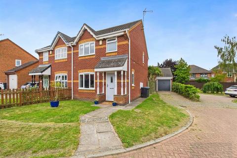 Jasmine Close, Lutterworth... 3 bed semi