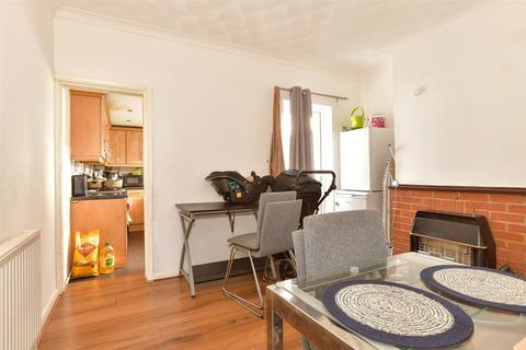Skinner Street, Gillingham, Kent 2 bed terraced house for sale
