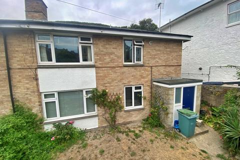 High Street, Ventnor PO38 2 bed flat for sale