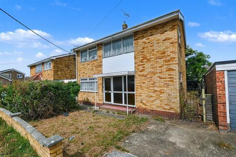 Delgada Road, Canvey Island SS8 3 bed house for sale