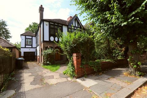 Carbery Avenue, Ealing, Ealing 4 bed semi