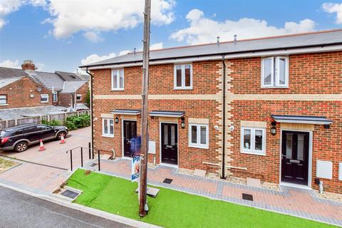 Green Street, Newport, Isle of Wight 2 bed terraced house for sale