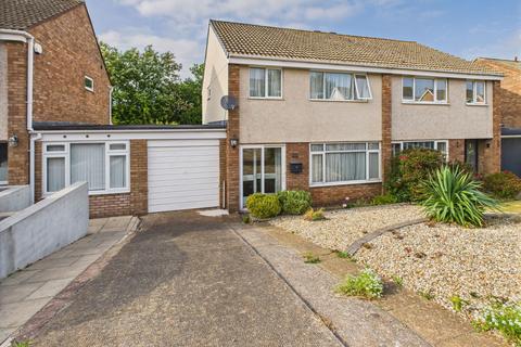 Roselands Drive, Paignton 3 bed semi