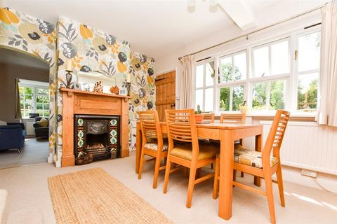 Rectory Lane, Buckland, Surrey 2 bed detached house for sale