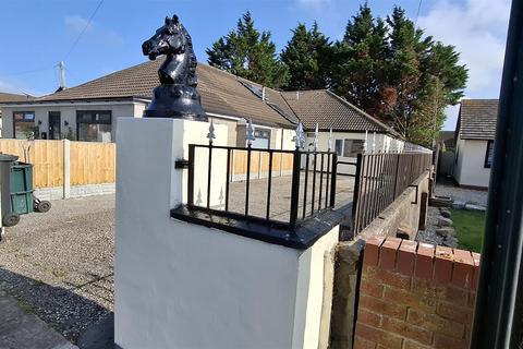 Clwyd Park, Kinmel Bay, Rhyl 6 bed semi