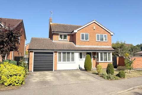 Blenheim Avenue, Lowdham 4 bed detached house for sale