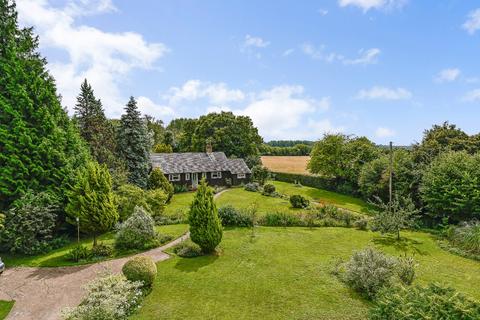 Brook, Ashford, Kent, TN25 3 bed bungalow for sale
