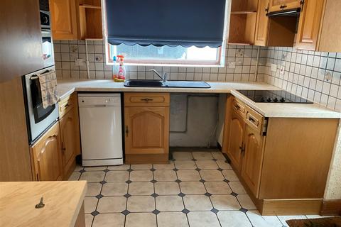 Bridge Road, Erith, Kent 3 bed semi