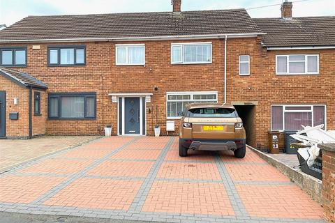 Silverdale Drive Thurmaston Leicester 3 bed townhouse for sale